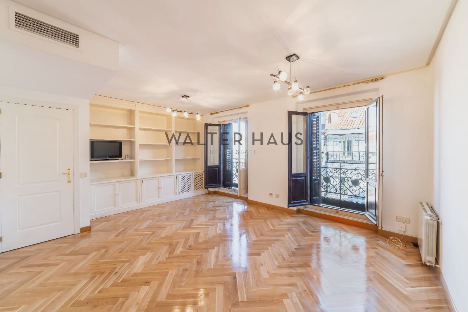 2 slaapkamer Flat te koop in Madrid stad - € 2.250.000 (Ref: 10185310)