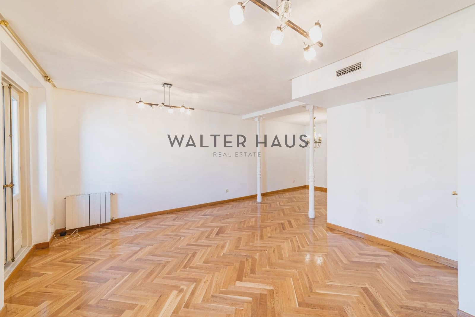 2 slaapkamer Flat te koop in Madrid stad - € 2.250.000 (Ref: 10185310)