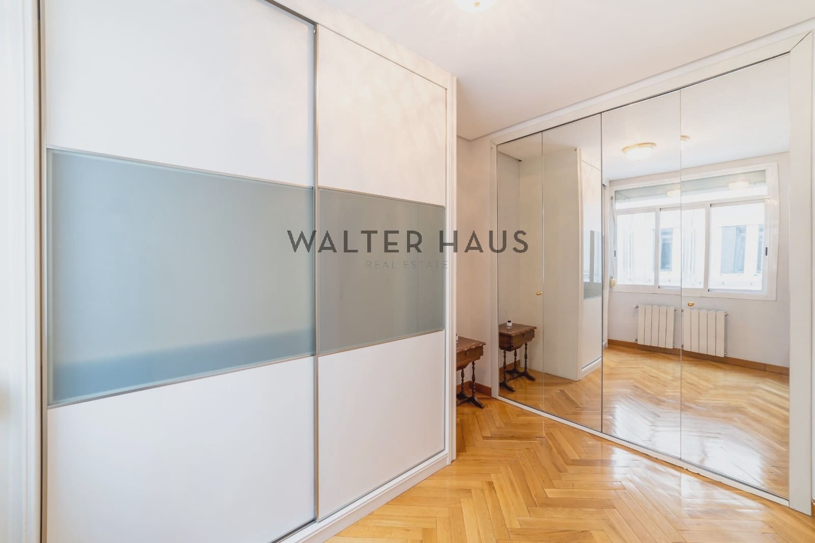 2 slaapkamer Flat te koop in Madrid stad - € 2.250.000 (Ref: 10185310)