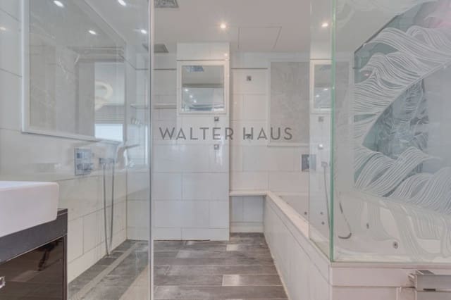 2 bedroom Penthouse for sale in El Poblenou, Barcelona city - € 1,900,000 (Ref: 7369271)