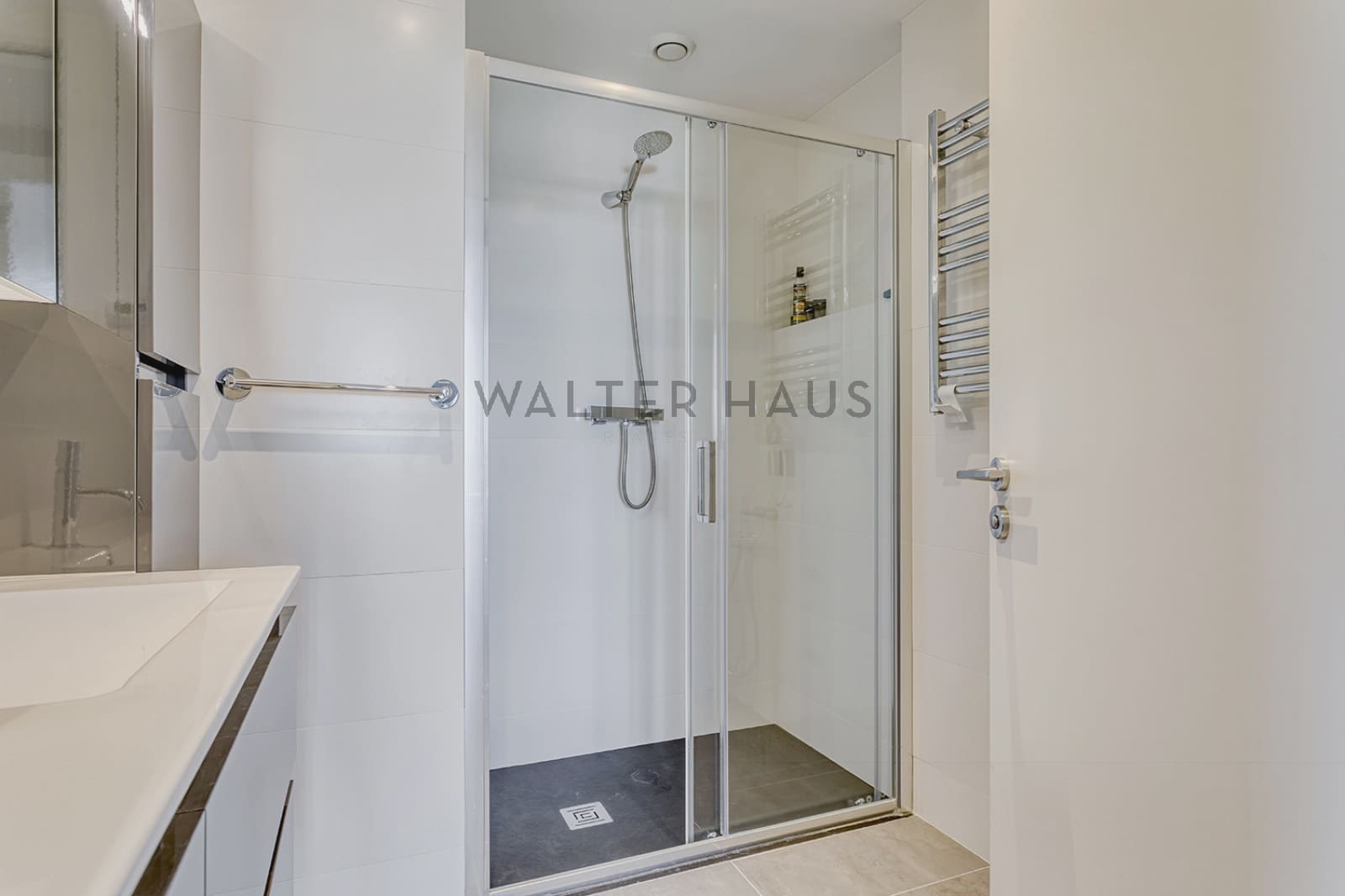 3 soveværelse Lejlighed til salg i Barcelona by med swimmingpool - € 1.525.000 (Ref: 7369352)