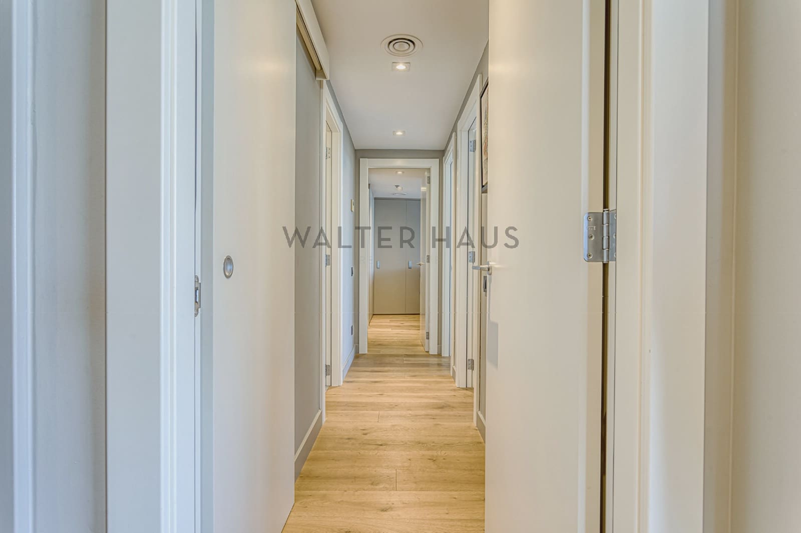 3 soveværelse Lejlighed til salg i Barcelona by med swimmingpool - € 1.525.000 (Ref: 7369352)