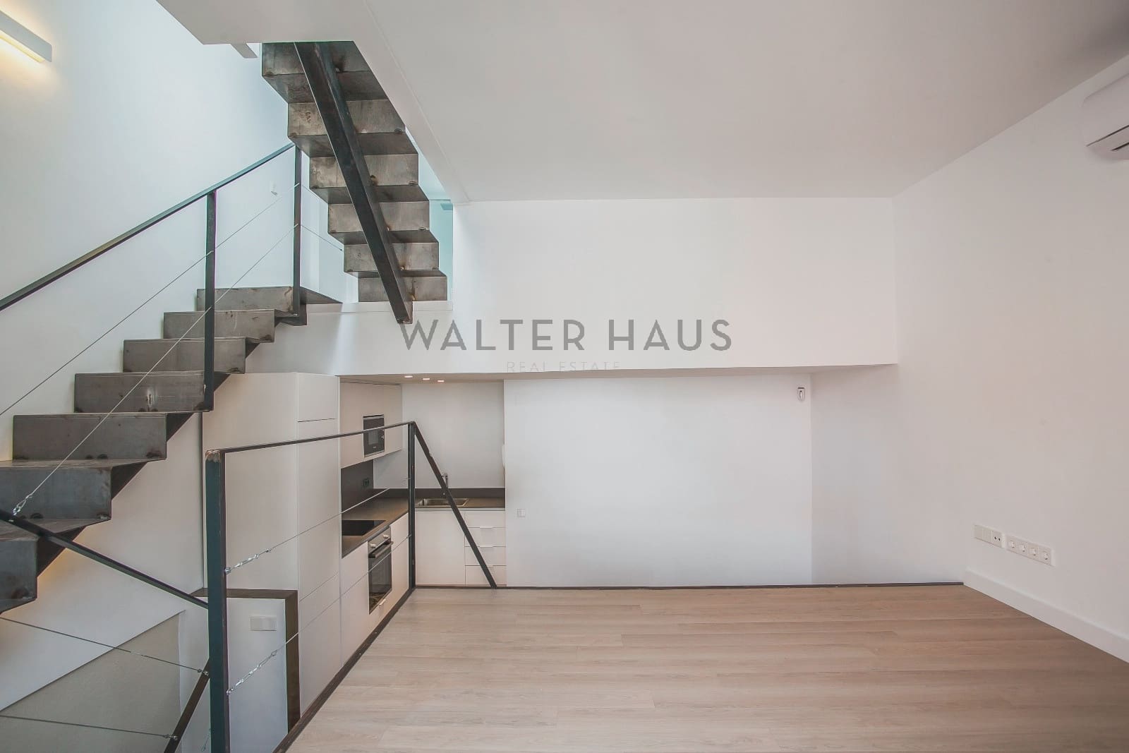 6 soverom Villa til salgs i Barcelona by - € 890 000 (Ref: 7369393)