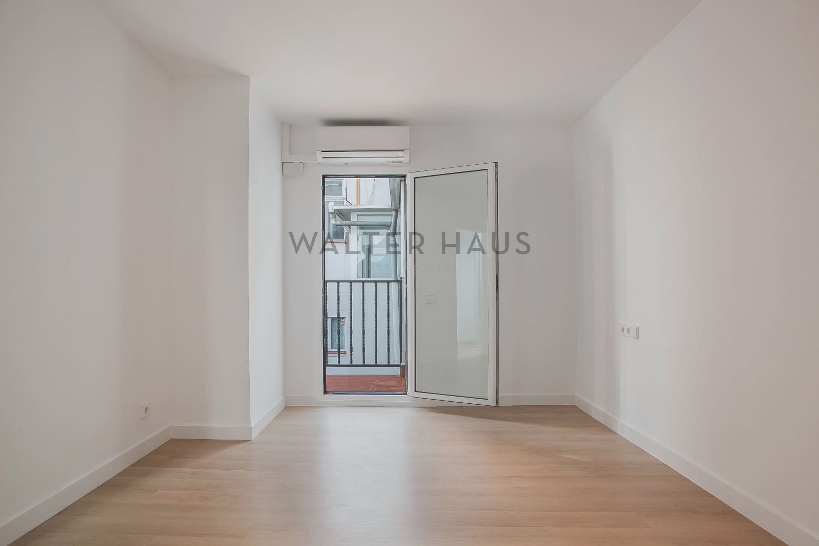 6 soverom Villa til salgs i Barcelona by - € 890 000 (Ref: 7369393)