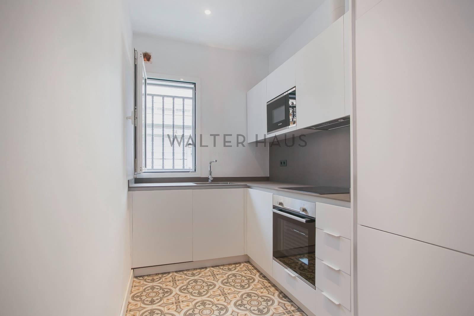 6 soverom Villa til salgs i Barcelona by - € 890 000 (Ref: 7369393)