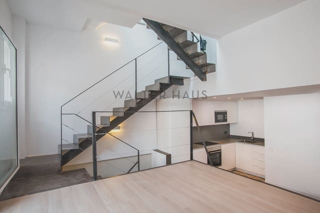 6 soverom Villa til salgs i Provençals del Poblenou, Barcelona by - € 890 000 (Ref: 7369393)