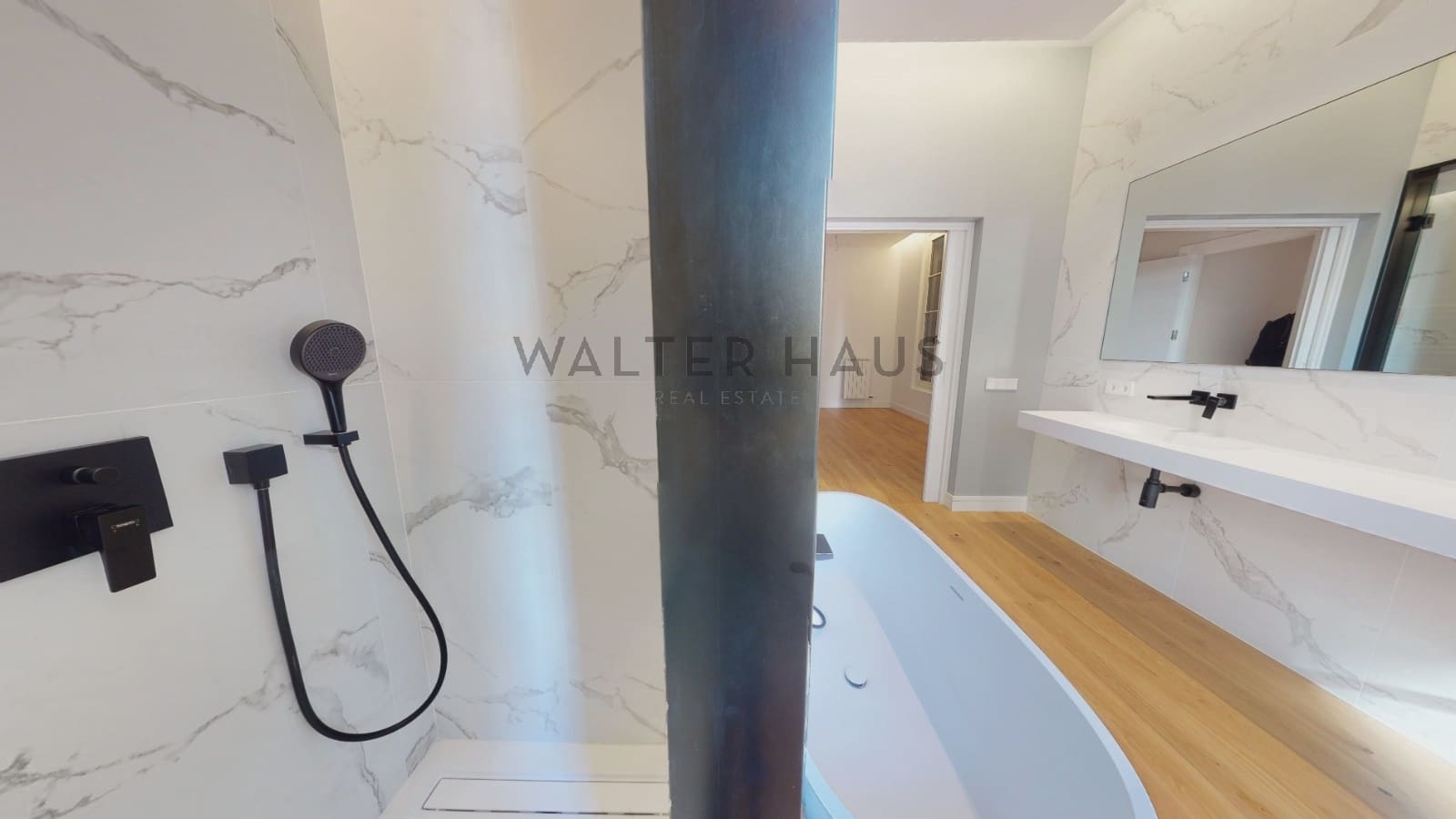 3 soveværelse Lejlighed til salg i Barcelona by - € 2.950.000 (Ref: 7392153)