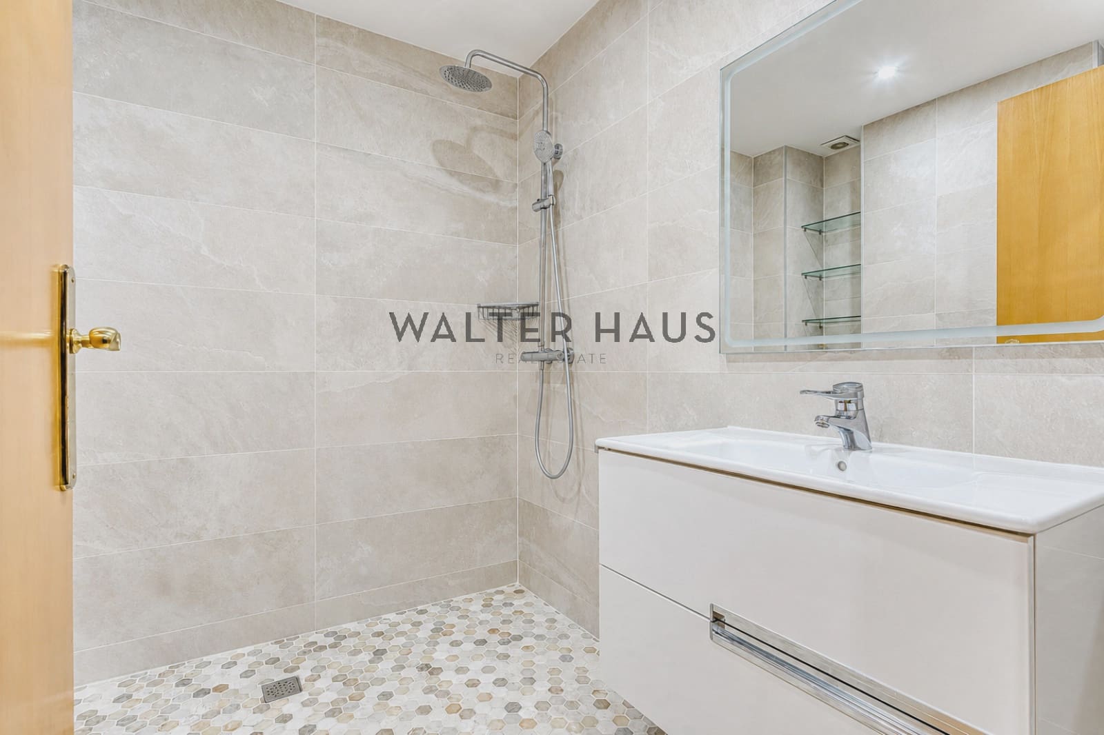 4 soverom Penthouse til salgs i Barcelona by - € 1 800 000 (Ref: 7567797)