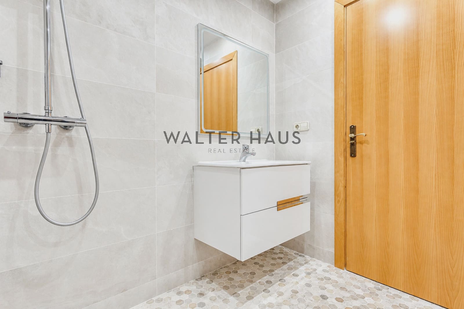 4 soverom Penthouse til salgs i Barcelona by - € 1 800 000 (Ref: 7567797)
