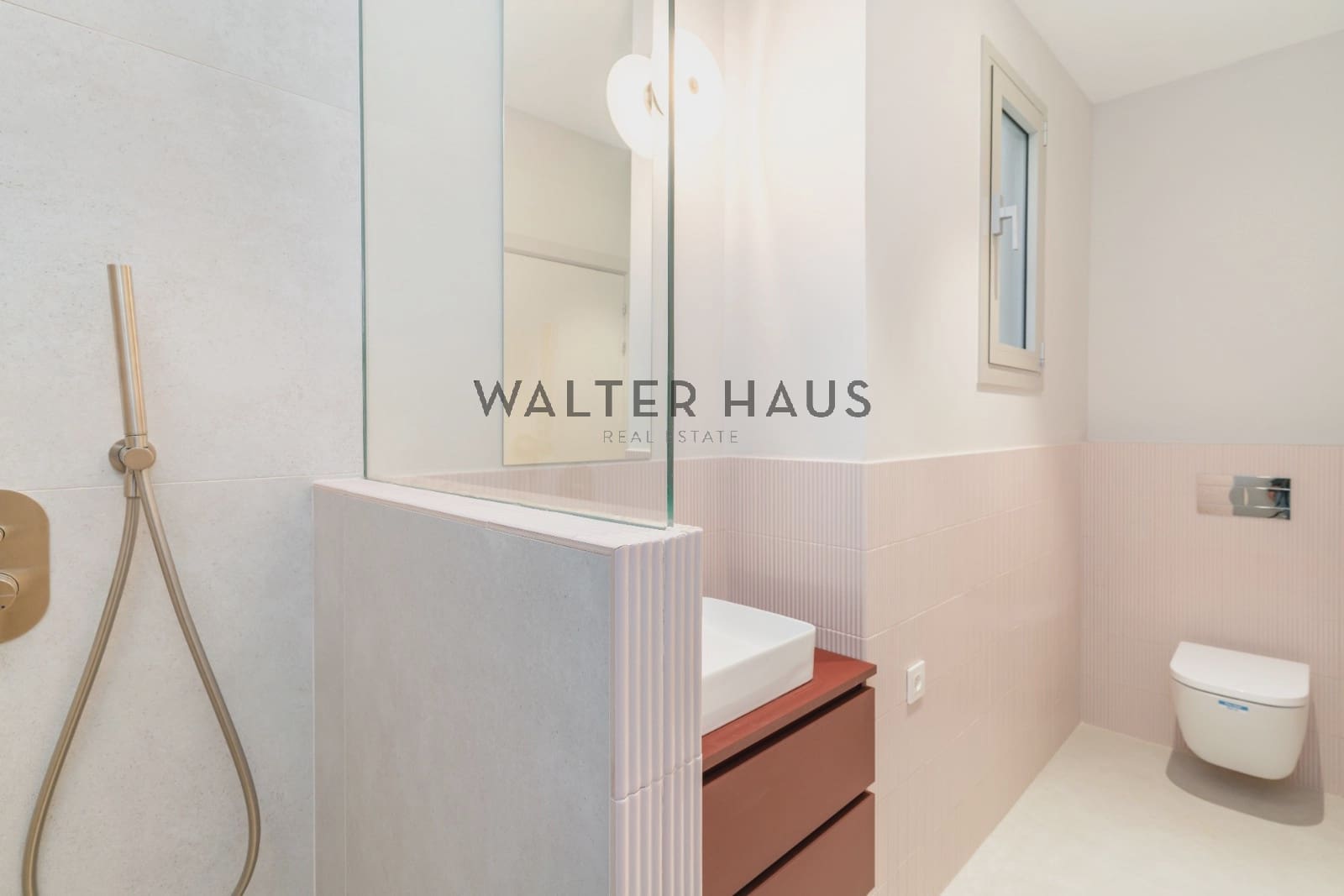 4 soveværelse Lejlighed til salg i Barcelona by - € 1.090.000 (Ref: 7788725)