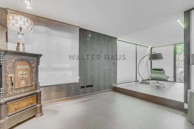 8 bedroom Villa for sale in Nueva España, Madrid city - € 4,500,000 (Ref: 8035378)