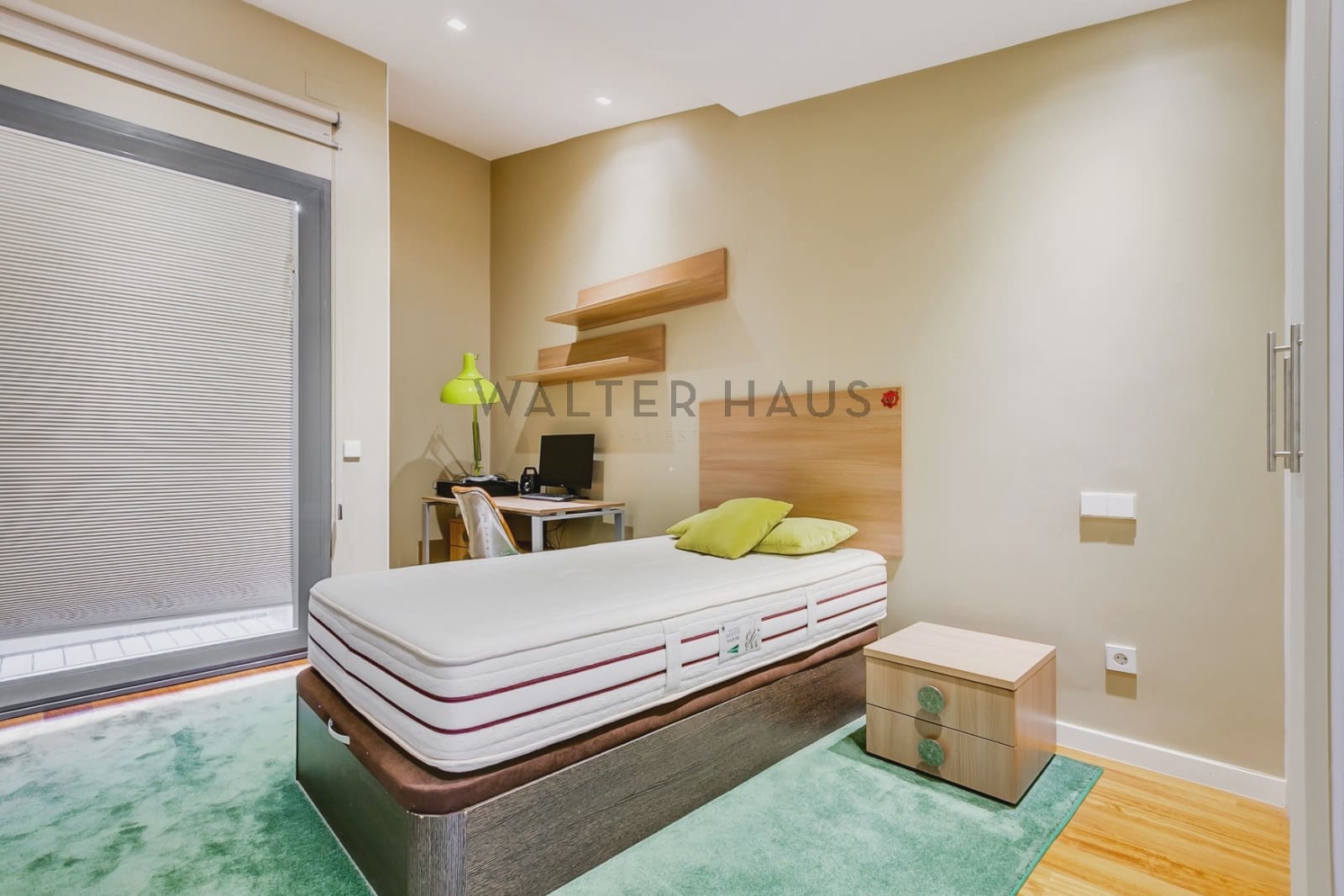 8 bedroom Villa for sale in Madrid city with pool garage - € 4,500,000 (Ref: 8035378)