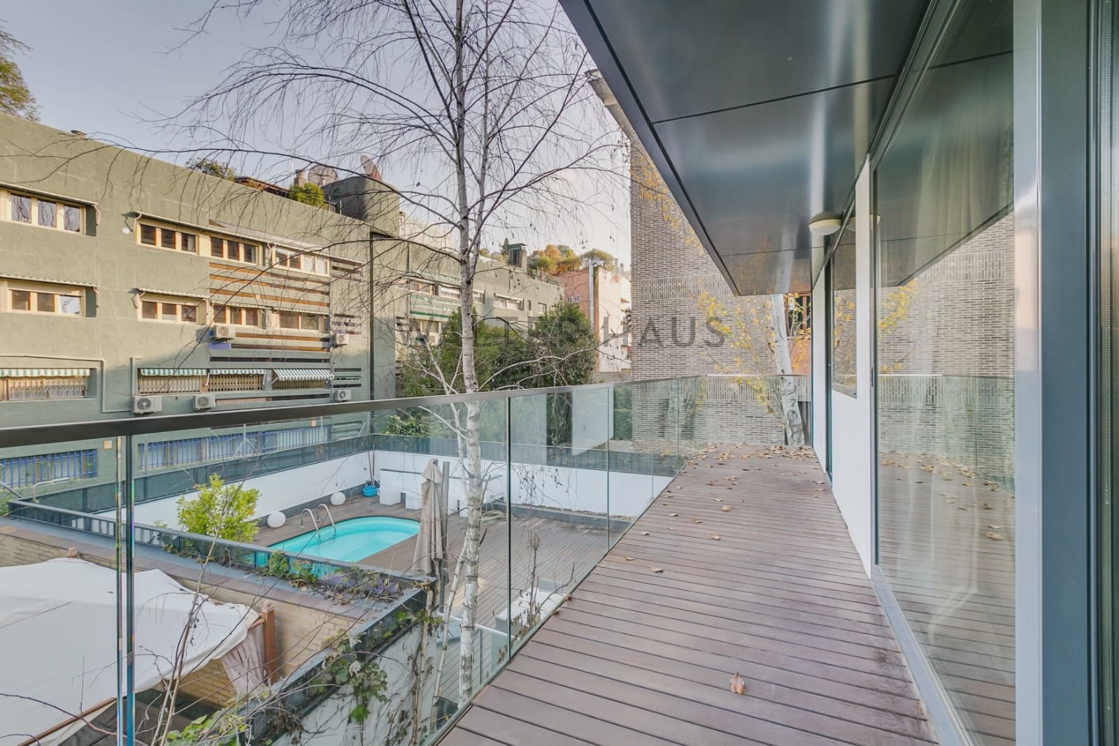 8 bedroom Villa for sale in Madrid city with pool garage - € 4,500,000 (Ref: 8035378)