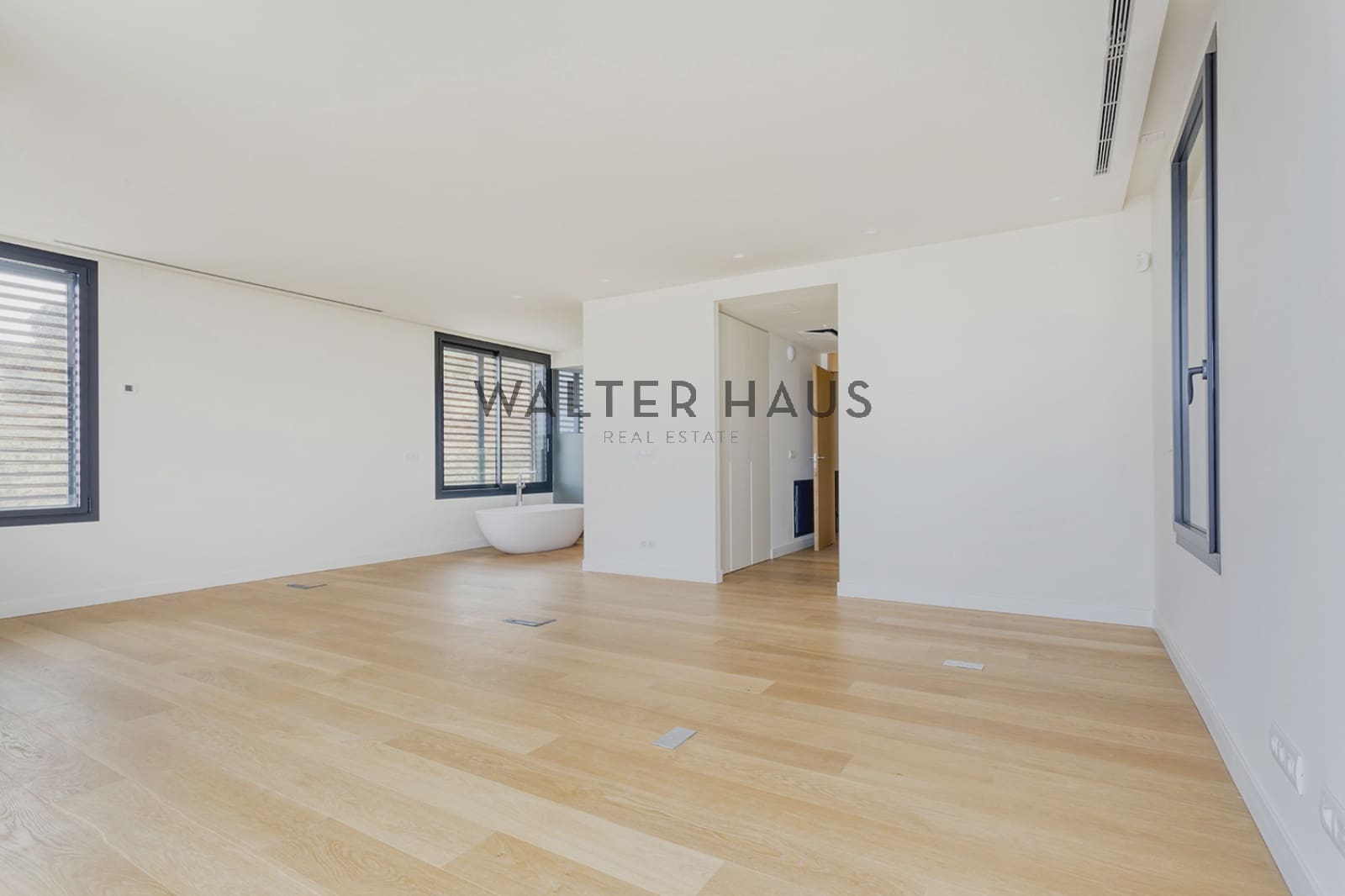 6 bedroom Villa for sale in Barcelona city with pool - € 3,950,000 (Ref: 8060310)