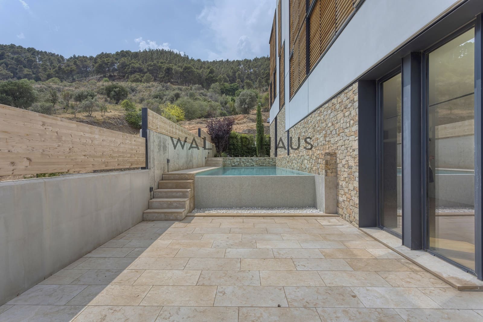 6 bedroom Villa for sale in Barcelona city with pool - € 3,950,000 (Ref: 8060310)