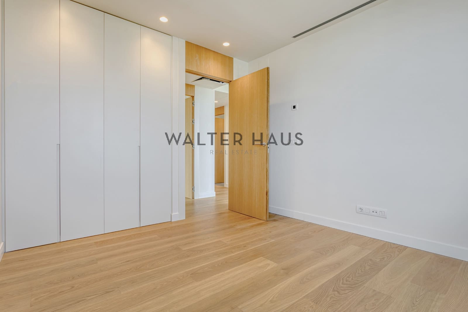 6 bedroom Villa for sale in Barcelona city with pool - € 3,950,000 (Ref: 8060310)