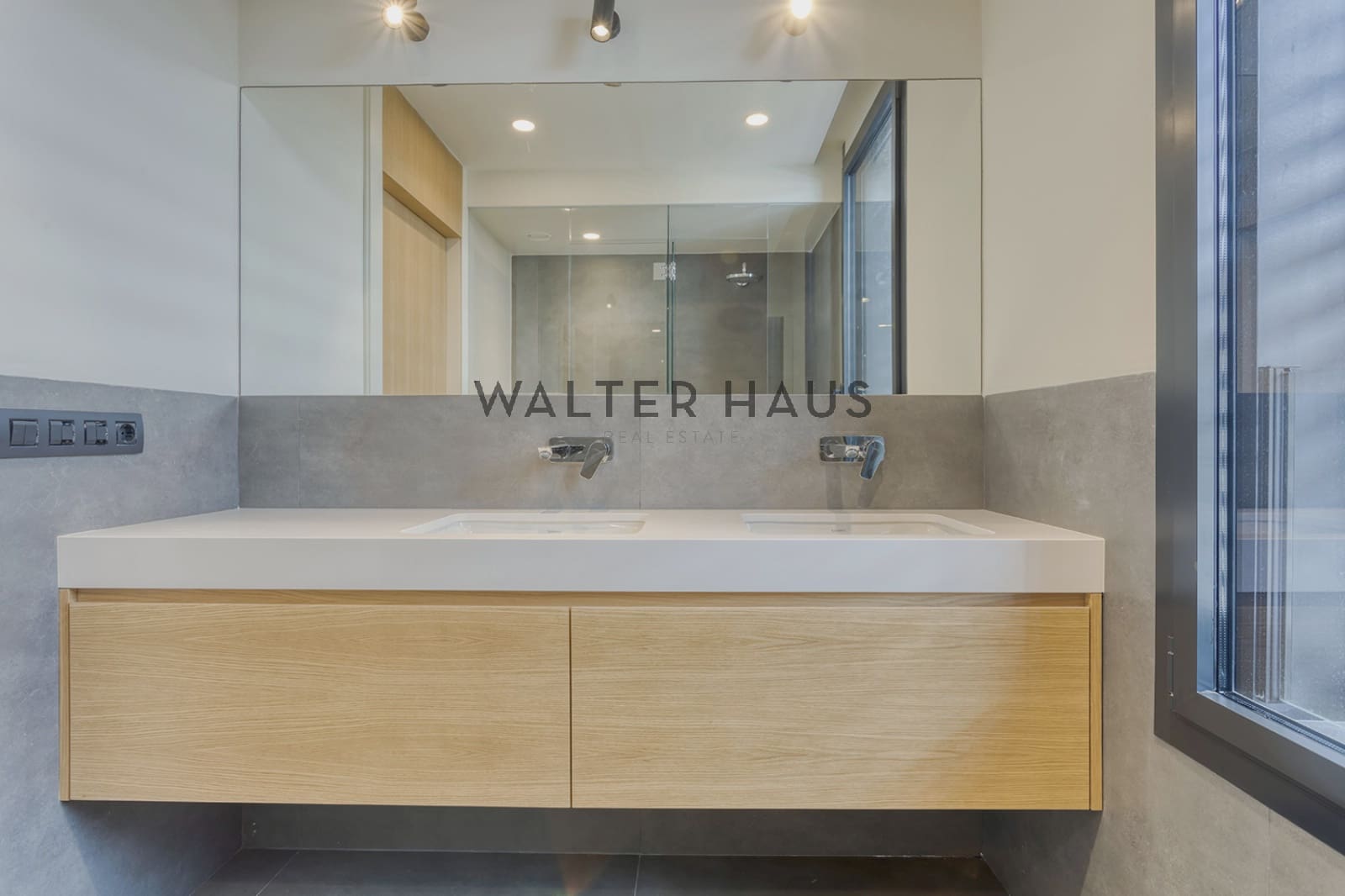 6 bedroom Villa for sale in Barcelona city with pool - € 3,950,000 (Ref: 8060310)