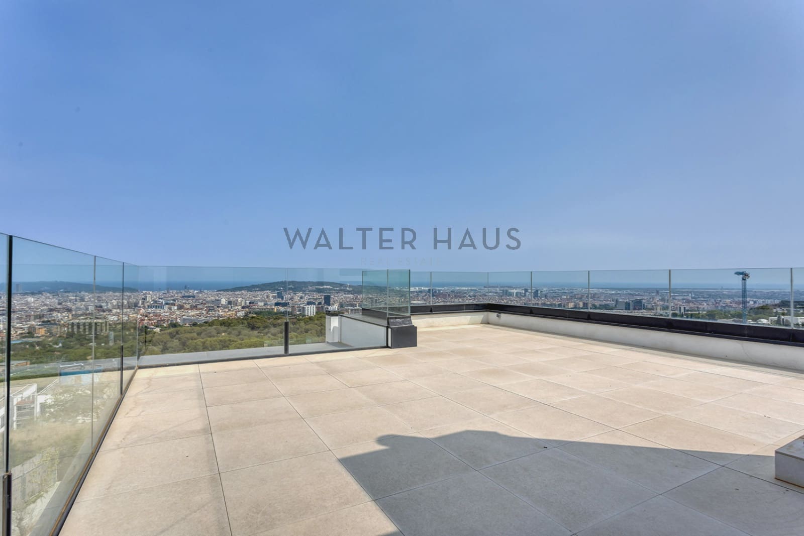 6 bedroom Villa for rent in Barcelona city with pool - € 15,000 (Ref: 8060311)