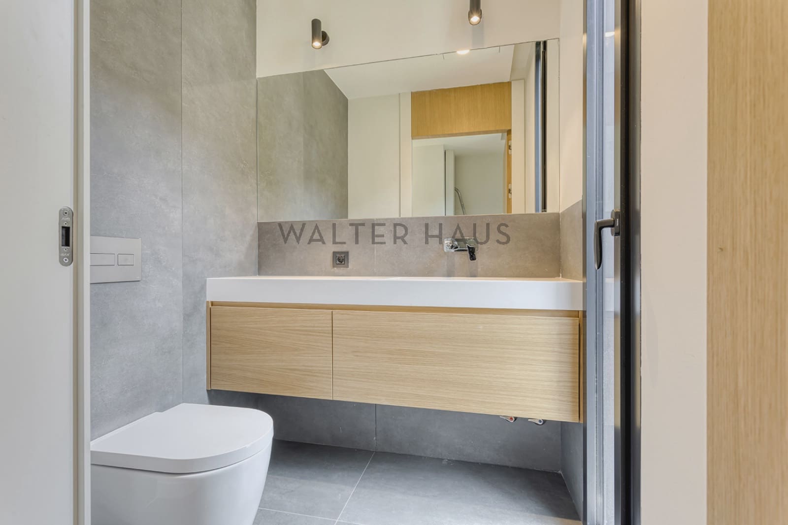 6 bedroom Villa for rent in Barcelona city with pool - € 15,000 (Ref: 8060311)