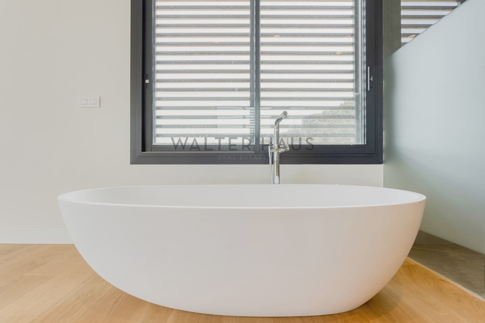 6 bedroom Villa for rent in Barcelona city with pool - € 15,000 (Ref: 8060311)