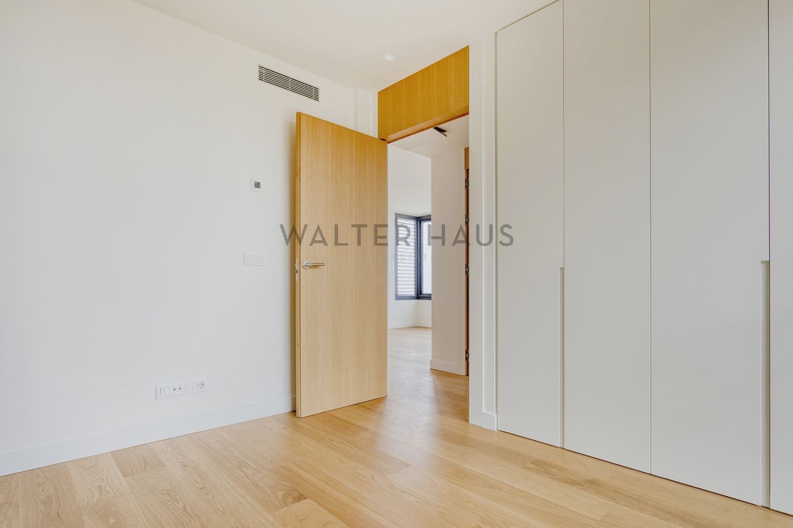 6 bedroom Villa for rent in Barcelona city with pool - € 15,000 (Ref: 8060311)