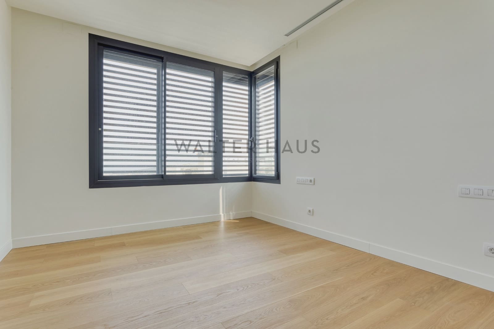 6 bedroom Villa for rent in Barcelona city with pool - € 15,000 (Ref: 8060311)