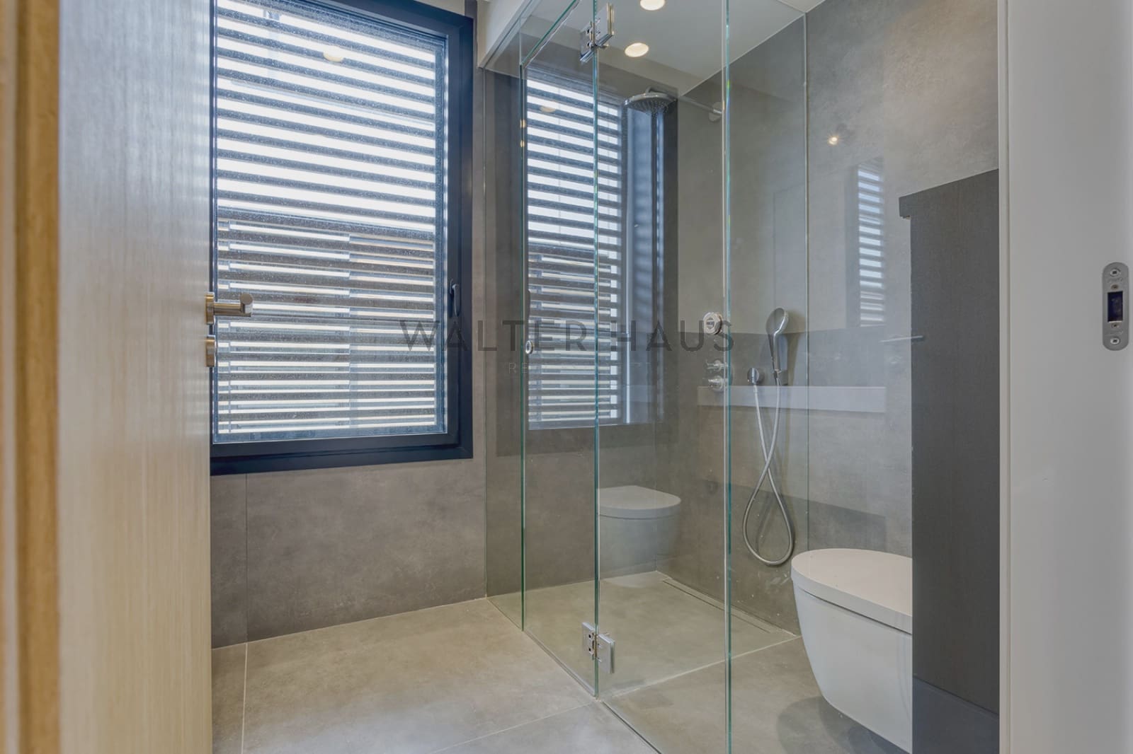 6 bedroom Villa for rent in Barcelona city with pool - € 15,000 (Ref: 8060311)