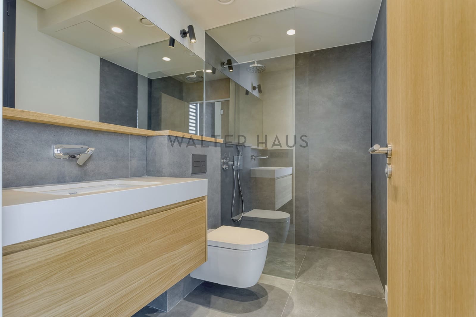 6 bedroom Villa for rent in Barcelona city with pool - € 15,000 (Ref: 8060311)