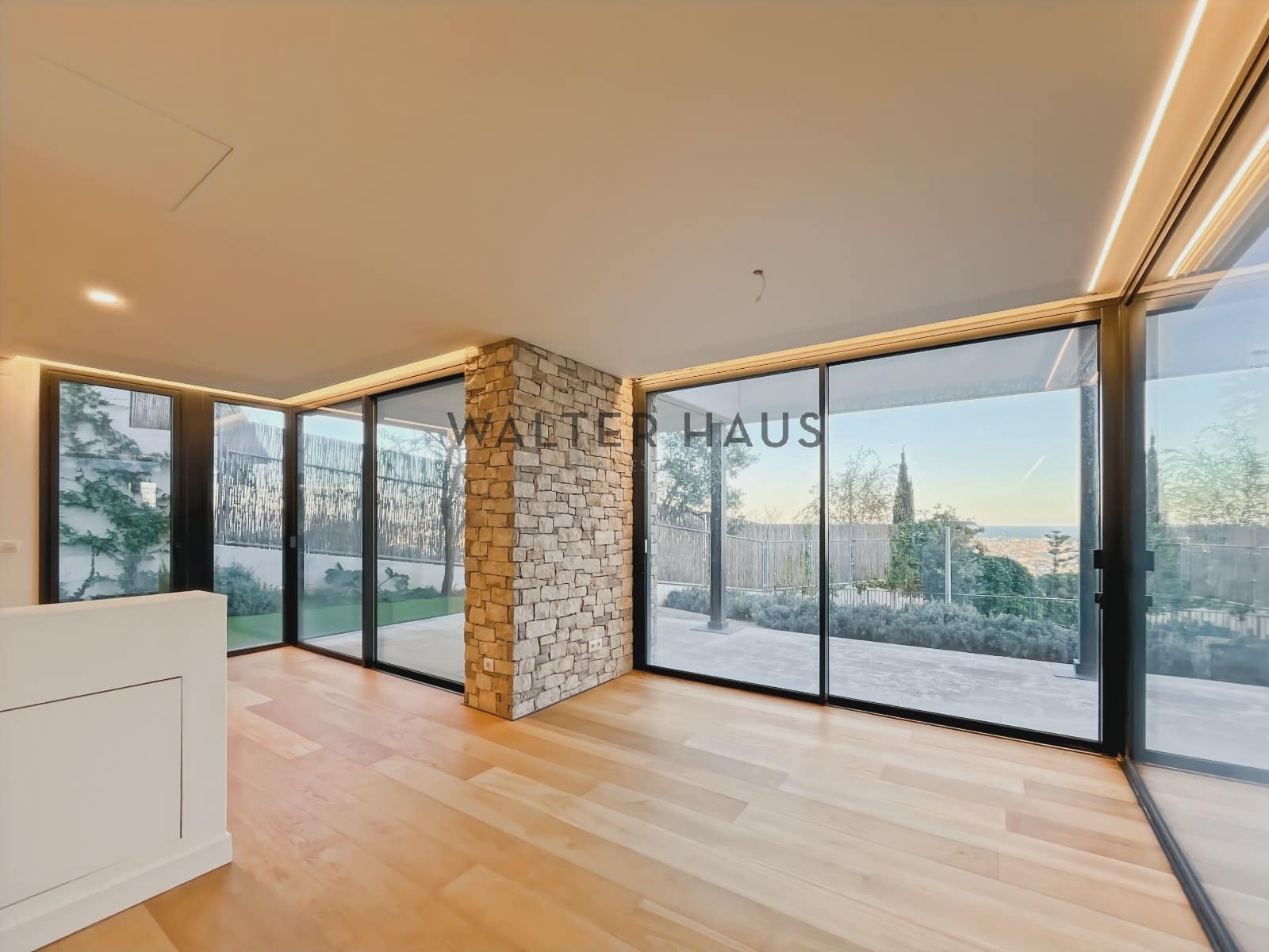 6 soveværelse Villa til leje i Barcelona by med swimmingpool - € 15.000 (Ref: 8060311)