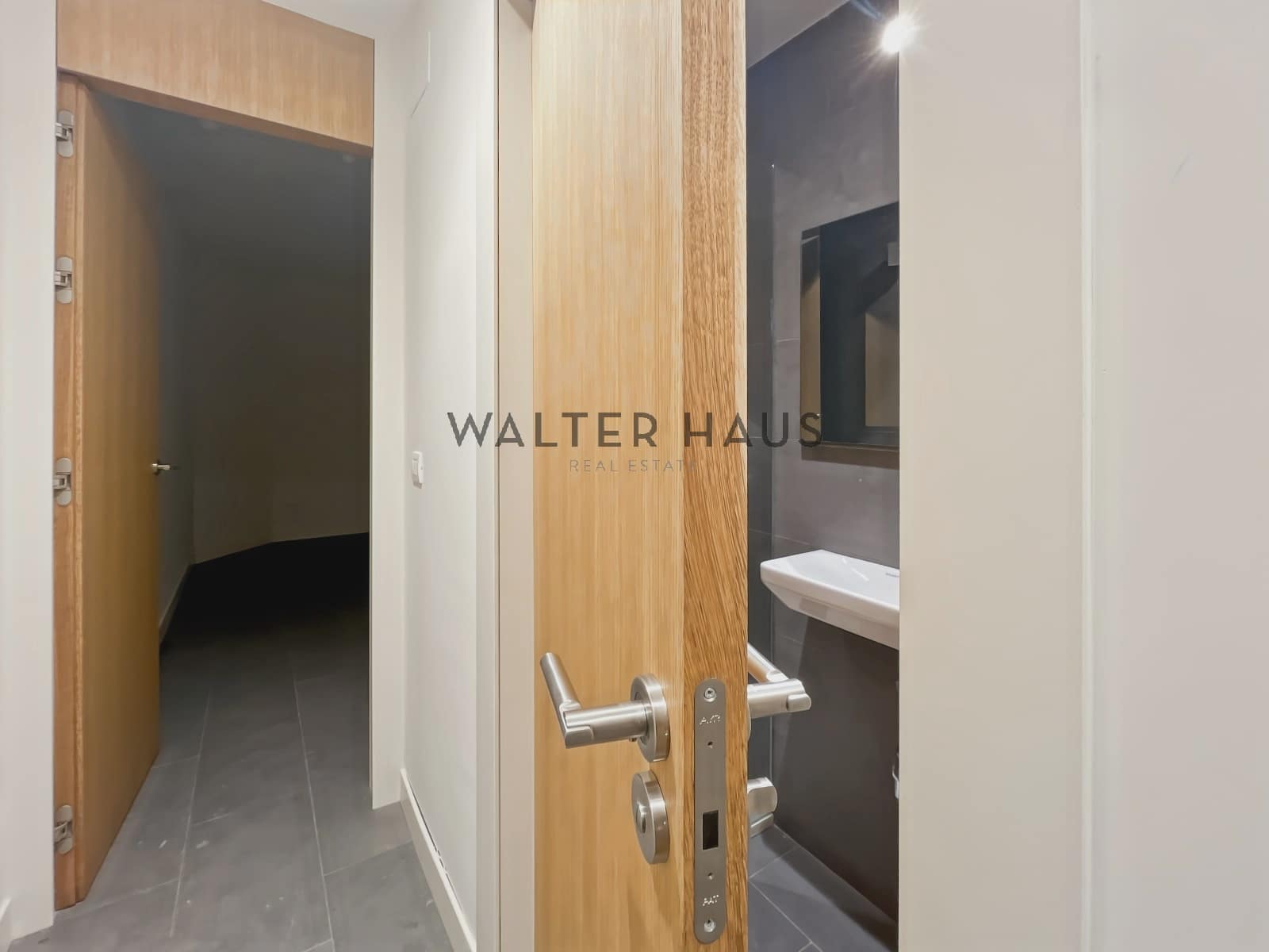 6 soveværelse Villa til leje i Barcelona by med swimmingpool - € 15.000 (Ref: 8060311)