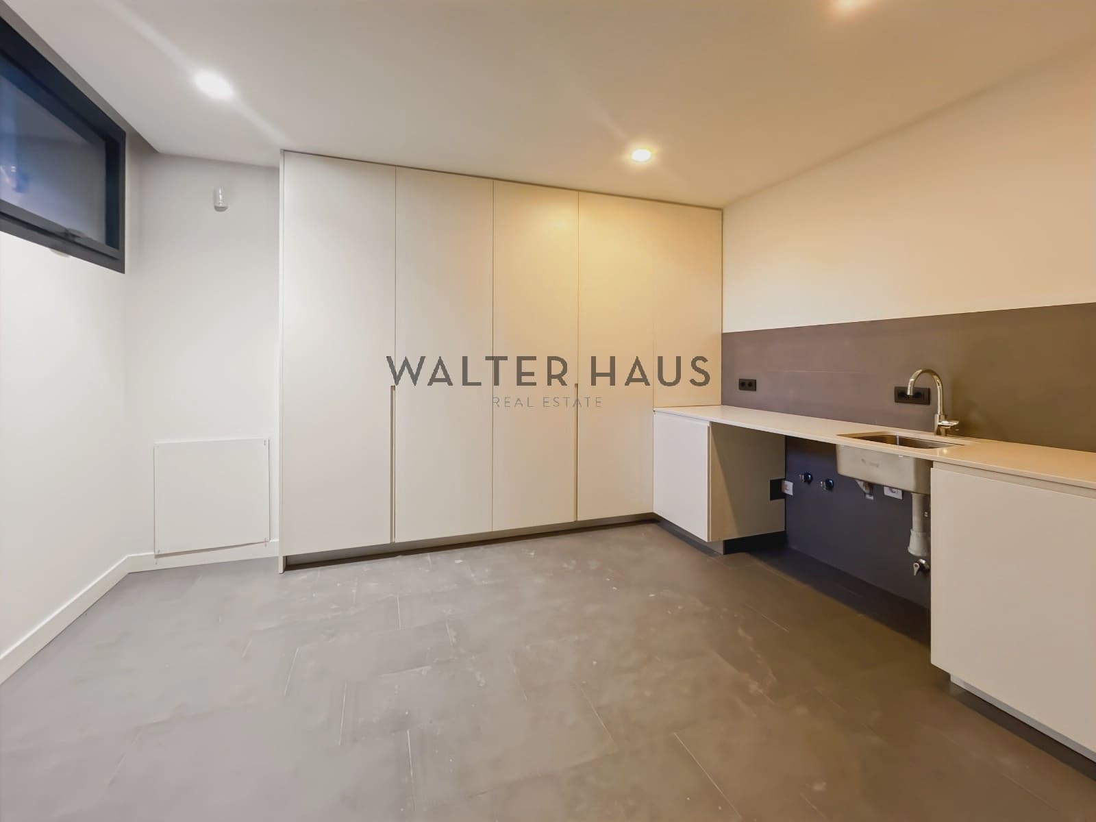 6 soveværelse Villa til leje i Barcelona by med swimmingpool - € 15.000 (Ref: 8060311)