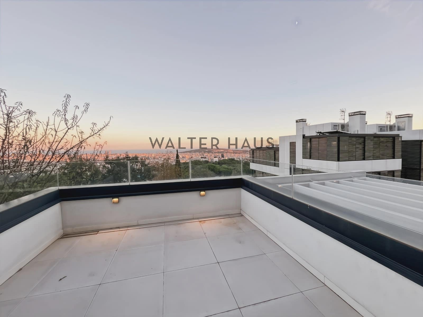 6 soveværelse Villa til leje i Barcelona by med swimmingpool - € 15.000 (Ref: 8060311)