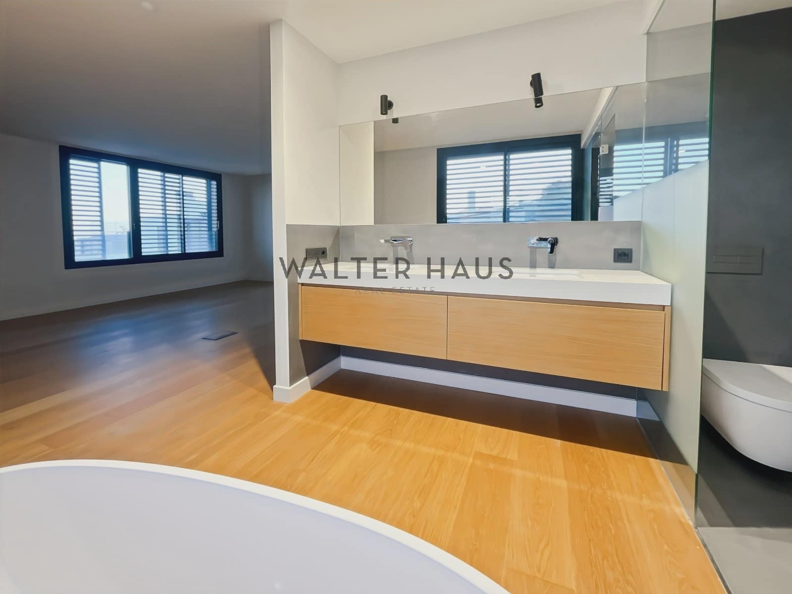 6 soveværelse Villa til leje i Barcelona by med swimmingpool - € 15.000 (Ref: 8060311)