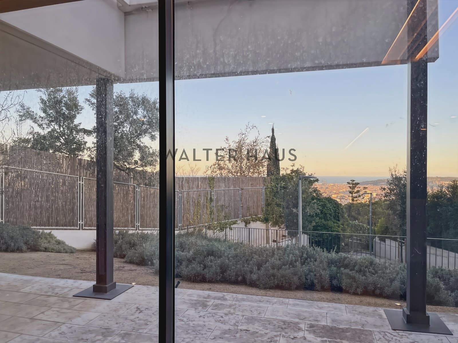 6 soveværelse Villa til leje i Barcelona by med swimmingpool - € 15.000 (Ref: 8060311)