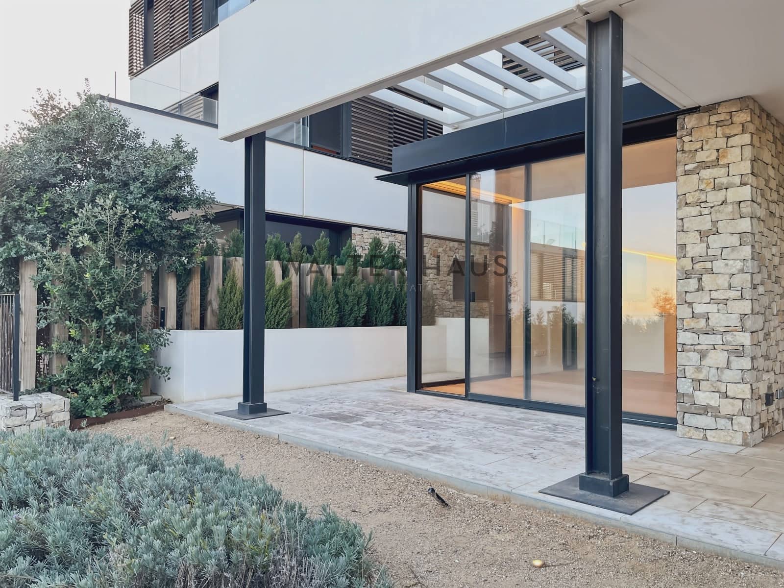 6 soveværelse Villa til leje i Barcelona by med swimmingpool - € 15.000 (Ref: 8060311)