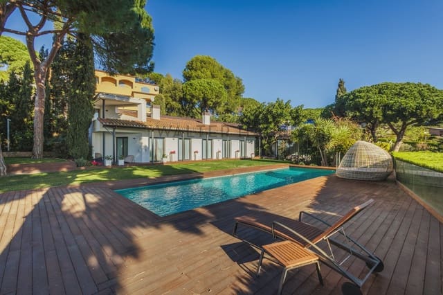 5 bedroom Villa for sale in Calonge i Sant Antoni with pool - € 3,500,000 (Ref: 8067771)
