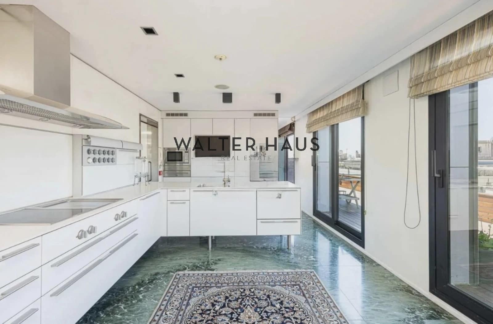 5 soveværelse Penthouse til leje i Barcelona by med swimmingpool - € 8.000 (Ref: 8129085)