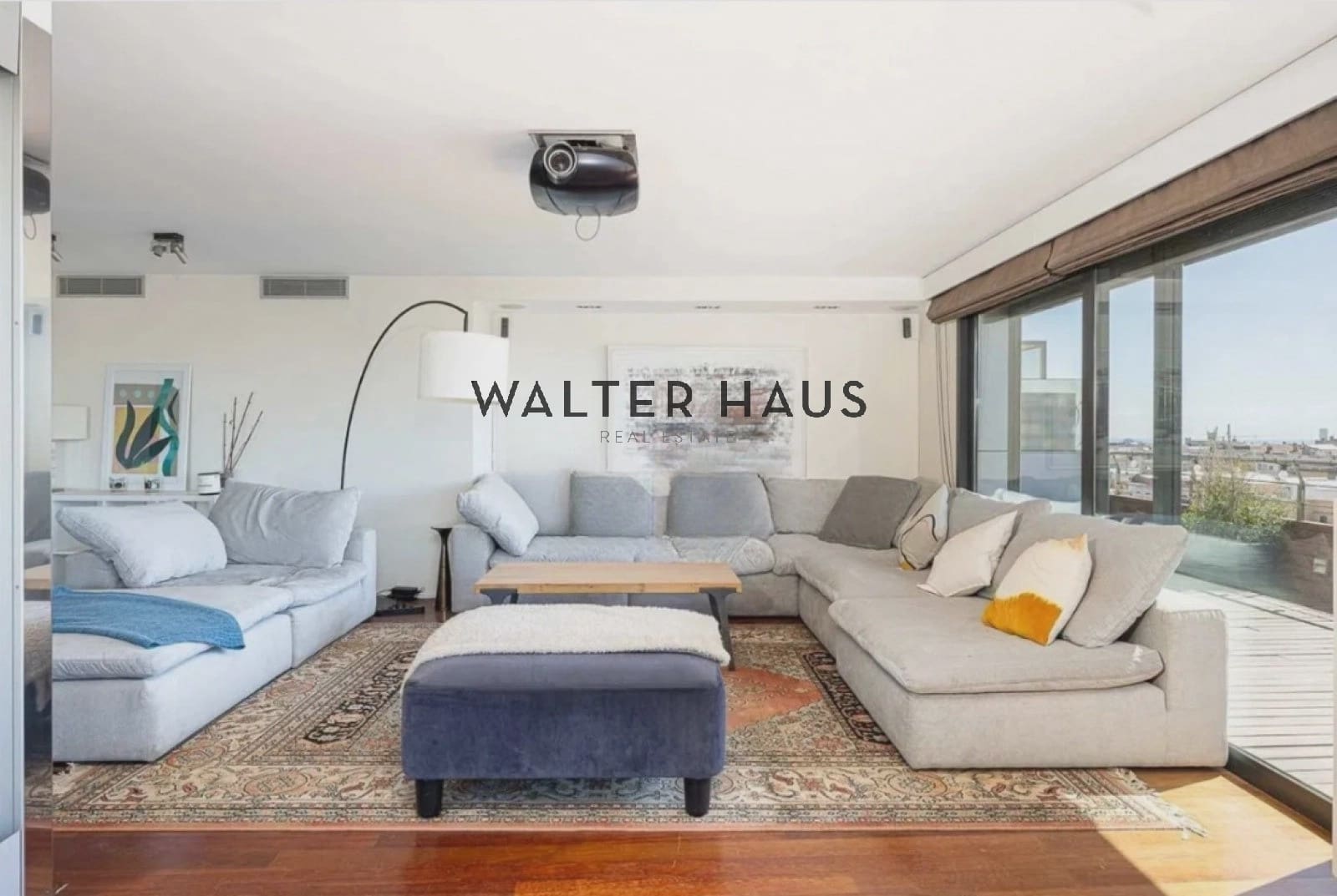 5 soveværelse Penthouse til leje i Barcelona by med swimmingpool - € 8.000 (Ref: 8129085)