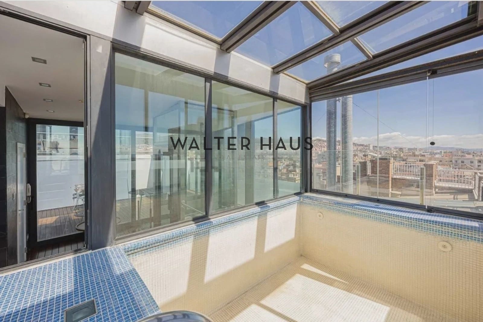 5 soveværelse Penthouse til leje i Barcelona by med swimmingpool - € 8.000 (Ref: 8129085)