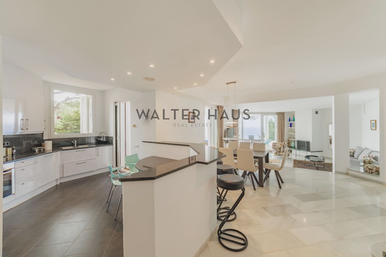 4 soveværelse Villa til salg i Lloret de Mar med swimmingpool - € 2.950.000 (Ref: 8211881)