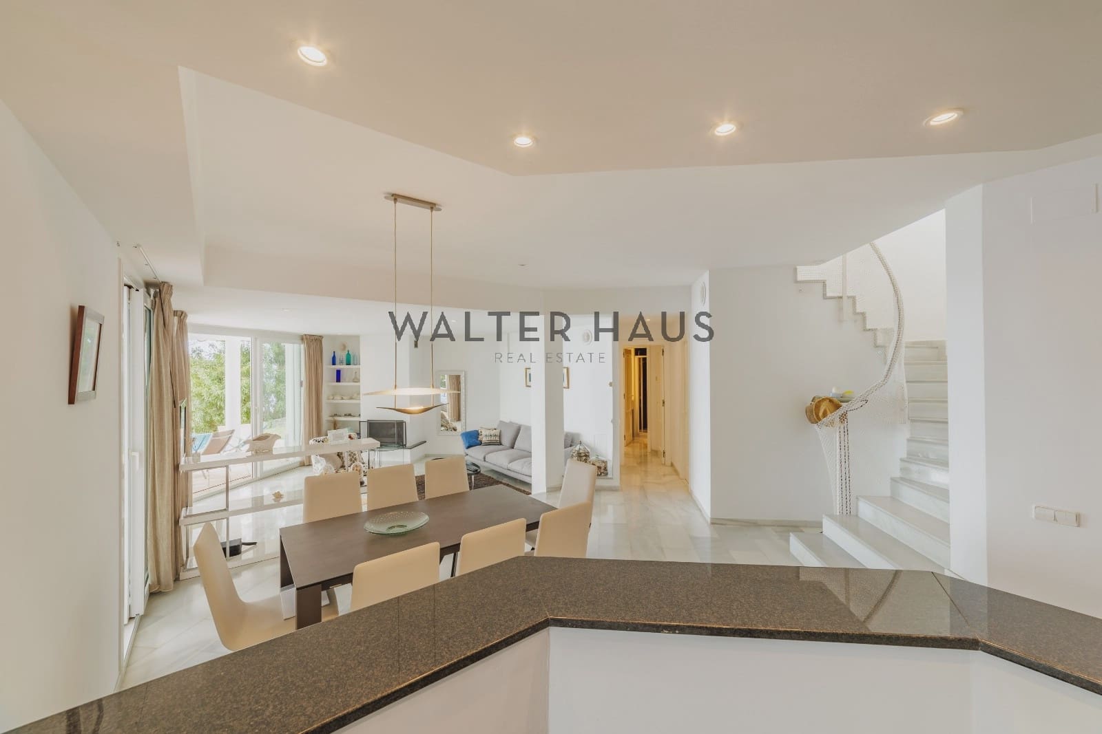 4 soveværelse Villa til salg i Lloret de Mar med swimmingpool - € 2.950.000 (Ref: 8211881)