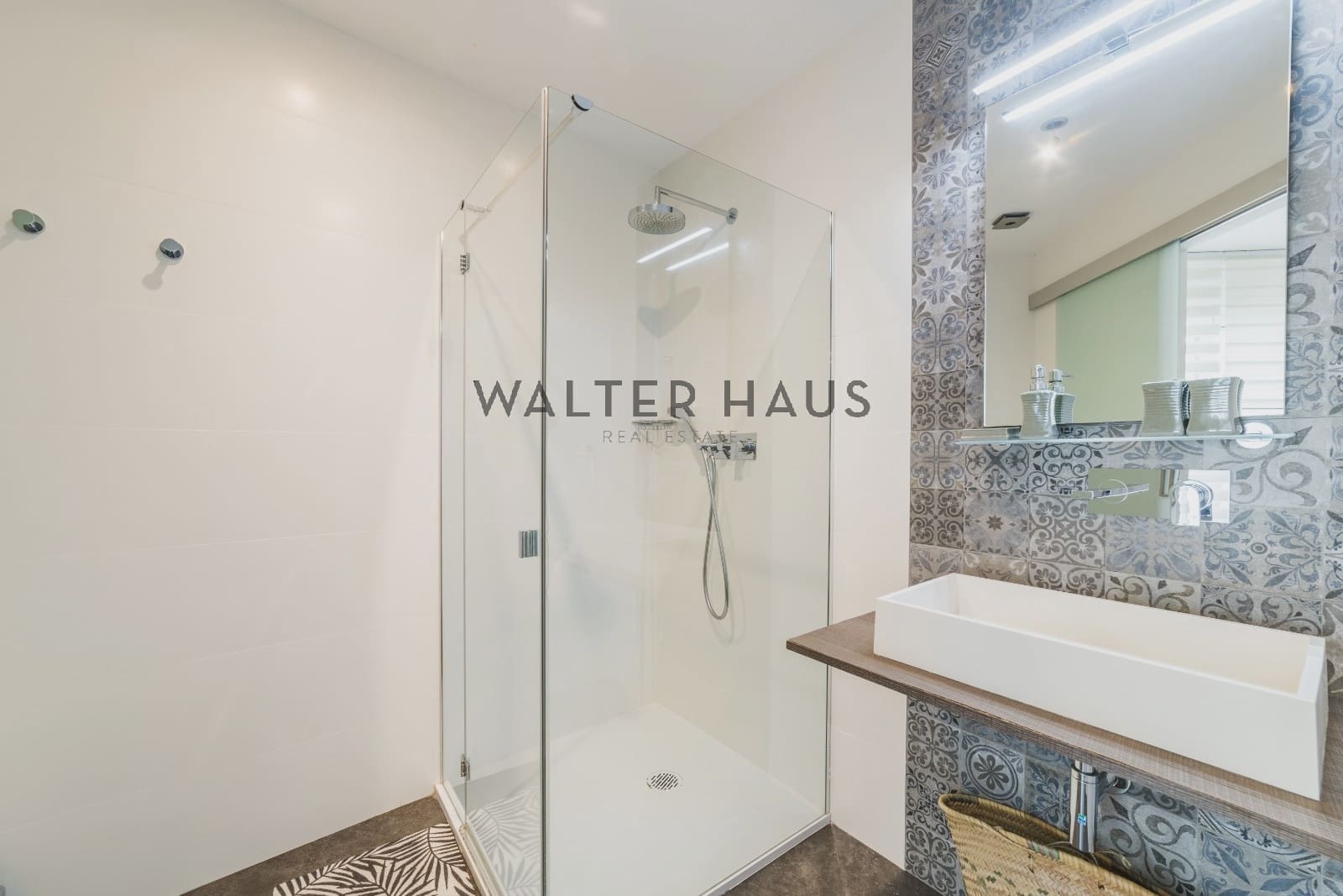 4 soveværelse Villa til salg i Lloret de Mar med swimmingpool - € 2.950.000 (Ref: 8211881)