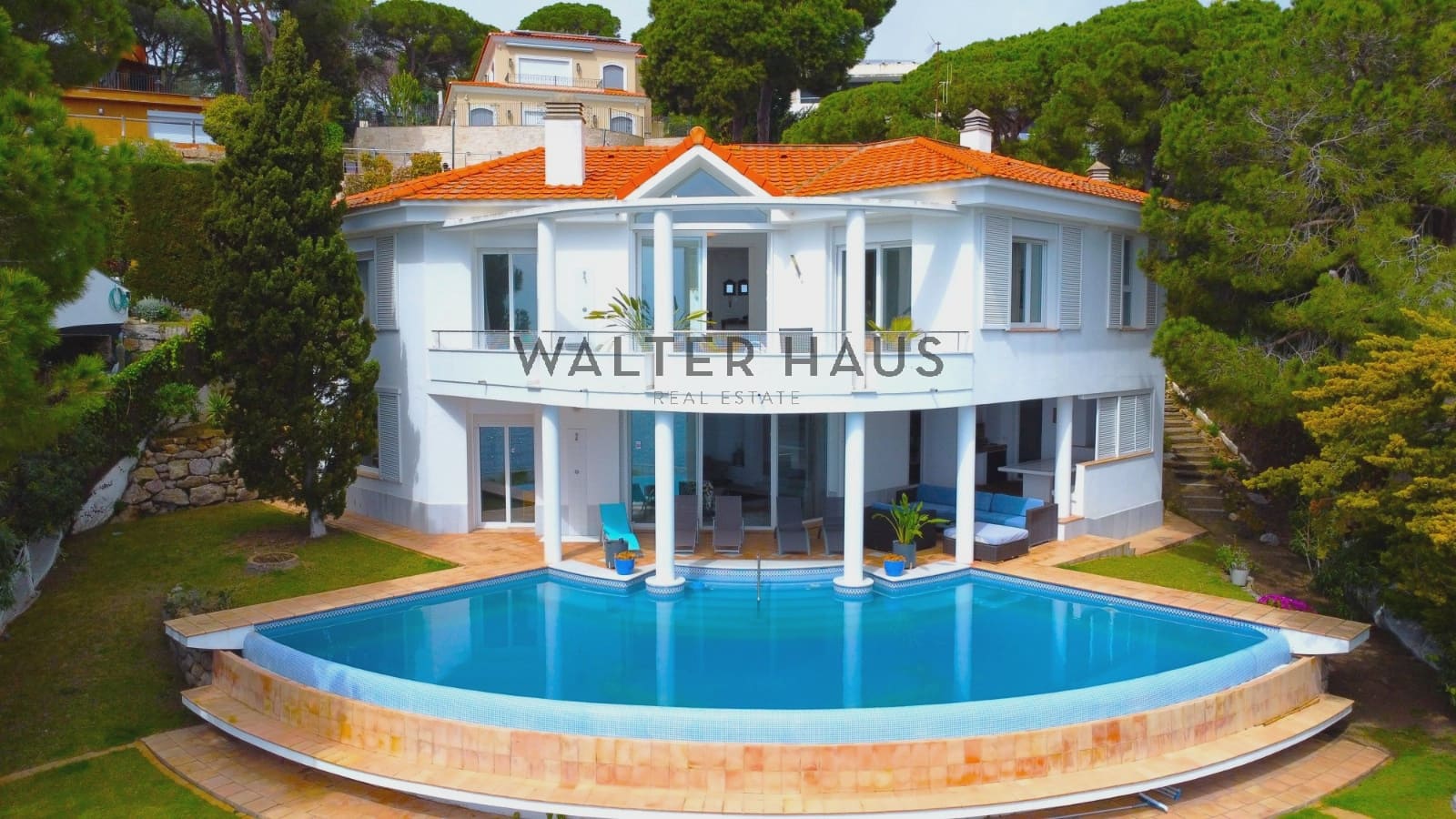 4 soveværelse Villa til salg i Lloret de Mar med swimmingpool - € 2.950.000 (Ref: 8211881)