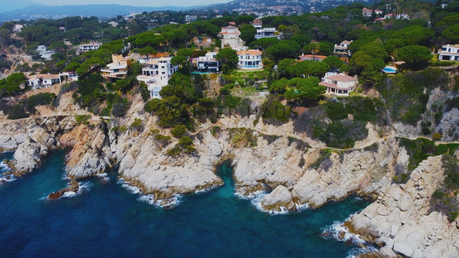 4 soveværelse Villa til salg i Lloret de Mar med swimmingpool - € 2.950.000 (Ref: 8211881)