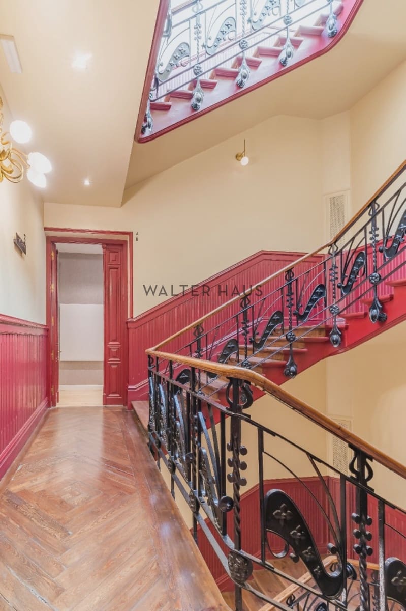 3 bedroom Flat for sale in Madrid city with pool - € 2,400,000 (Ref: 8221773)