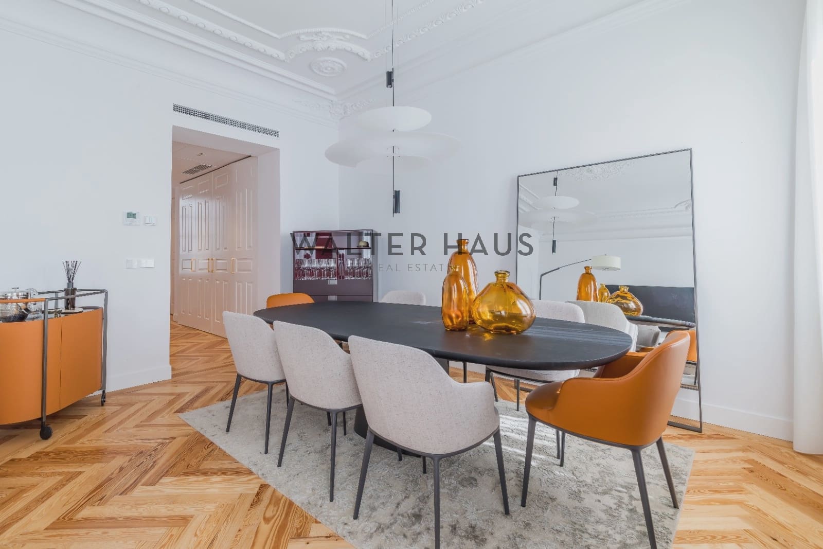 3 bedroom Flat for sale in Madrid city with pool - € 2,400,000 (Ref: 8221773)