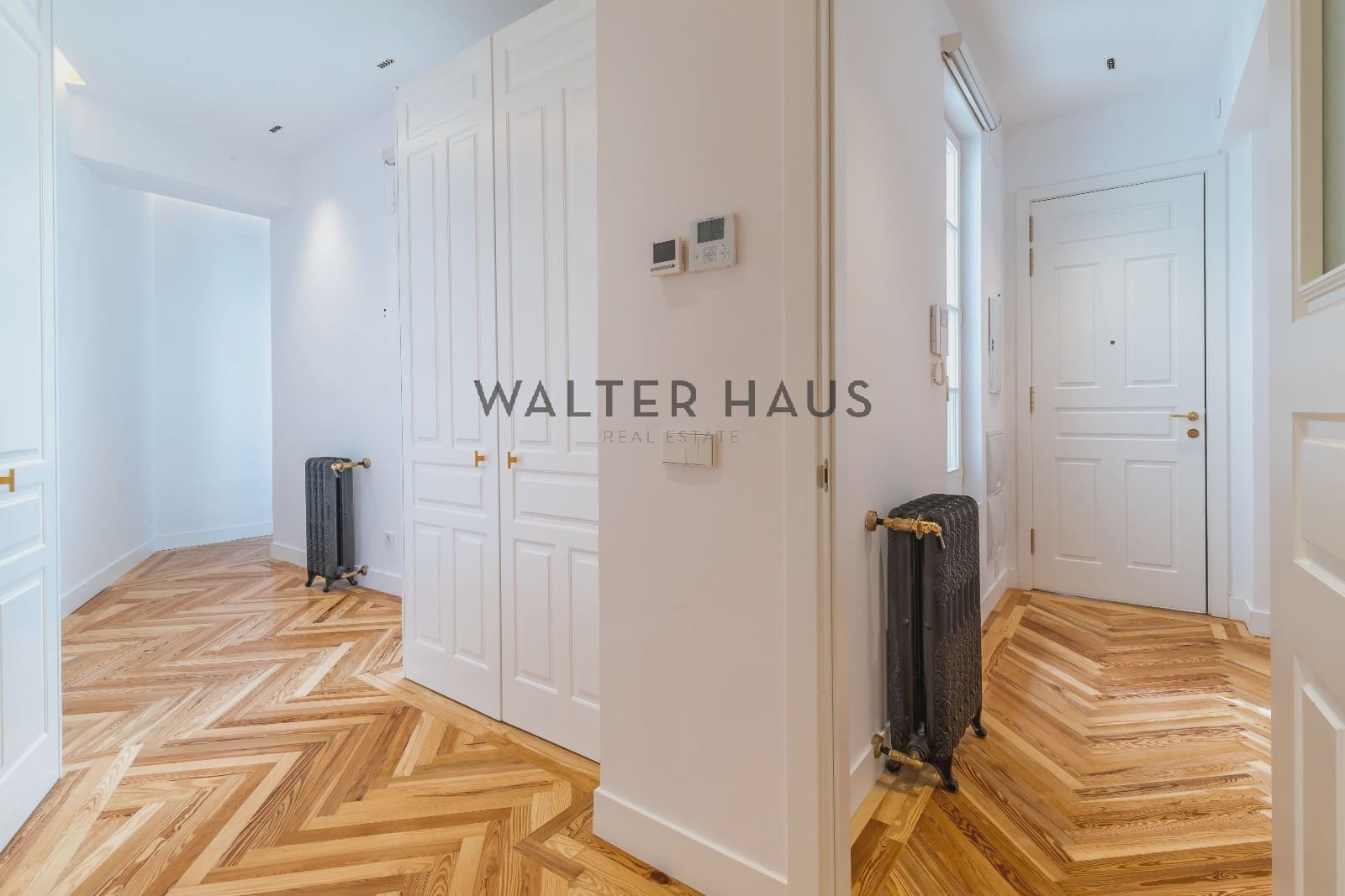 3 bedroom Flat for sale in Madrid city with pool - € 2,400,000 (Ref: 8221773)