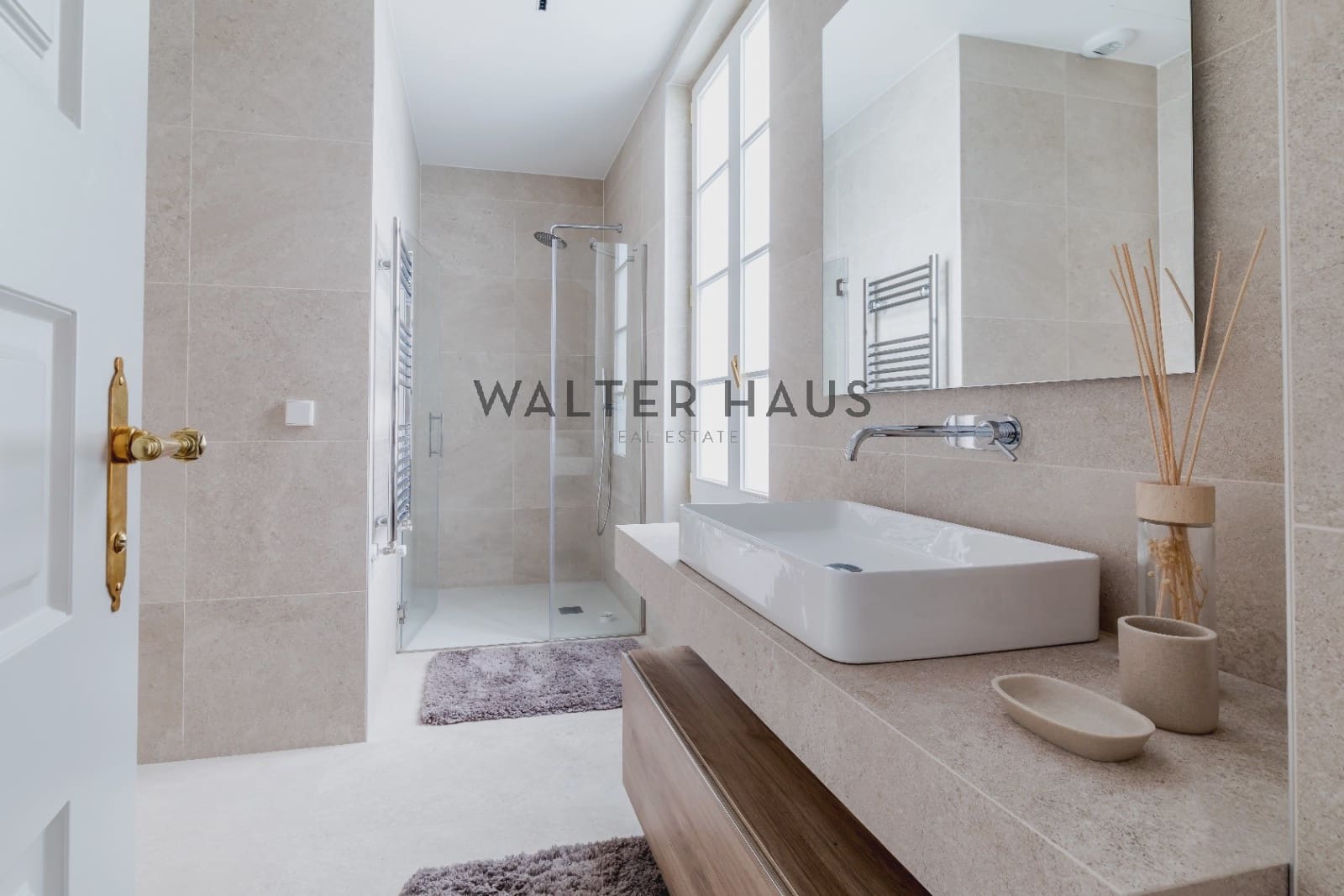 3 bedroom Flat for sale in Madrid city with pool - € 2,400,000 (Ref: 8221773)