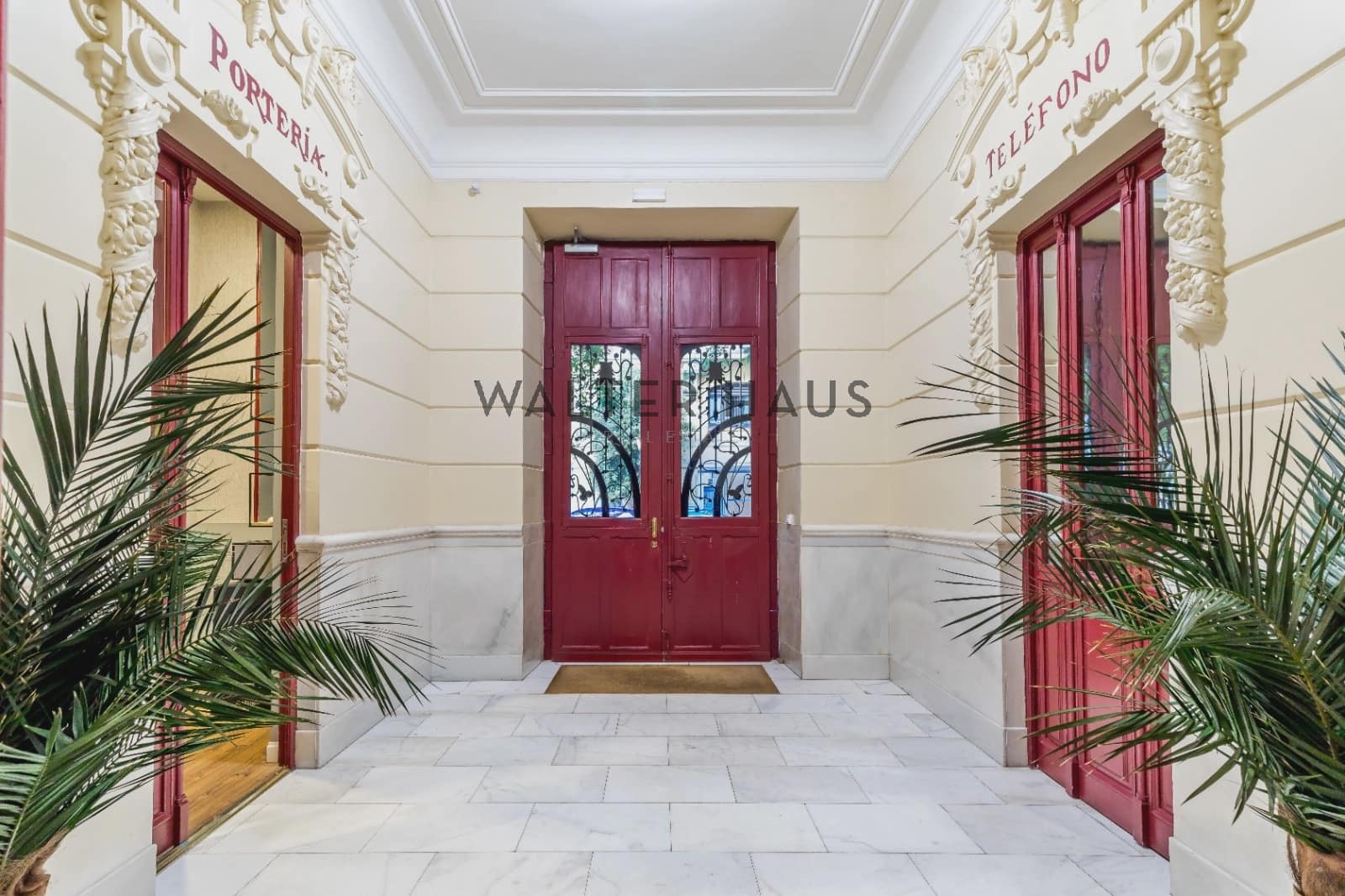 3 bedroom Flat for sale in Madrid city with pool - € 2,400,000 (Ref: 8221773)