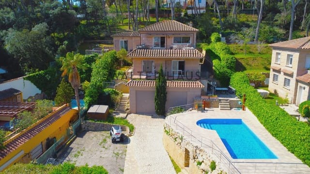 4 bedroom Villa for sale in Calonge i Sant Antoni with pool - € 1,700,000 (Ref: 8223864)